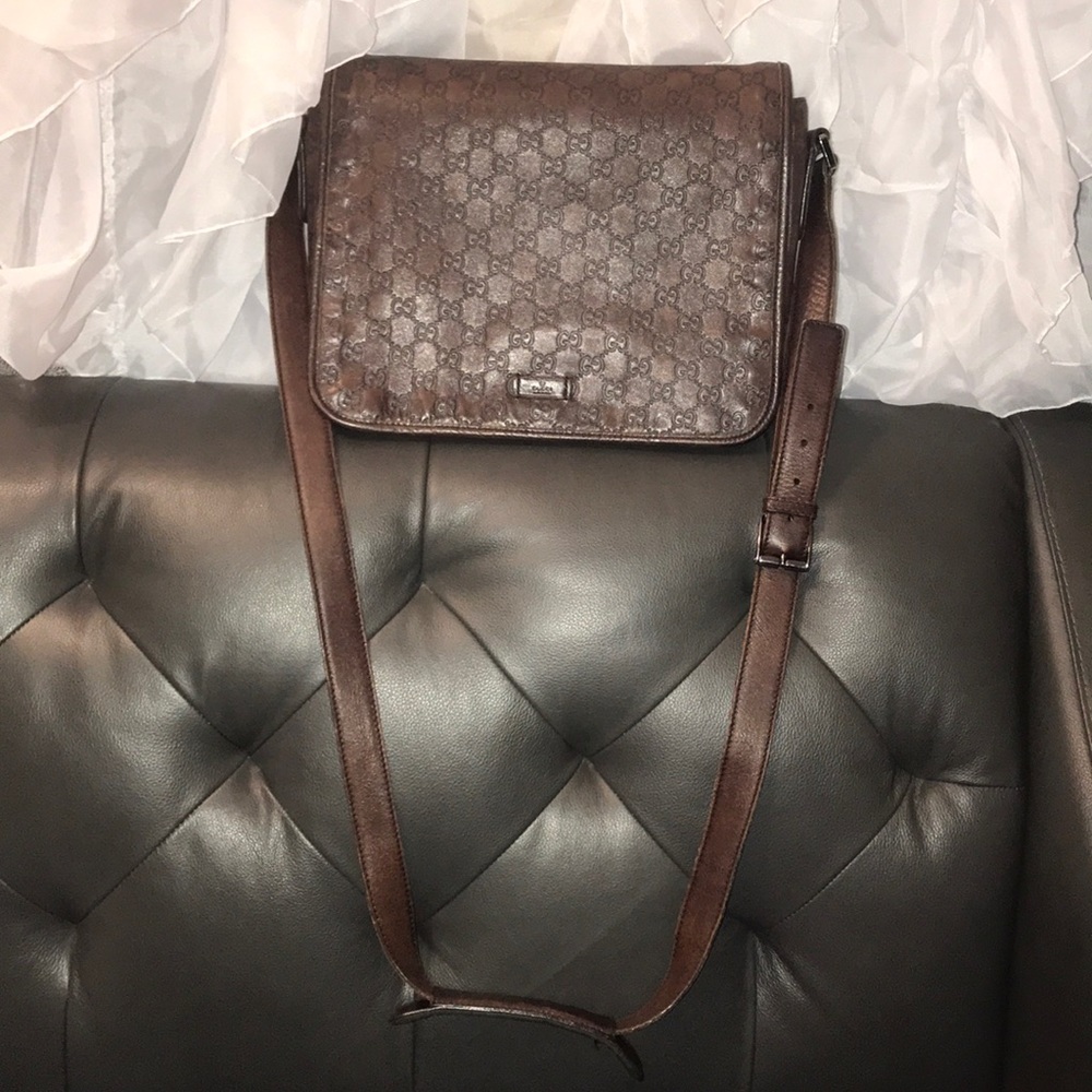 Sold!!!!! PreOwned DarkBrown GG Guccissima Leather - Picture 6 of 14